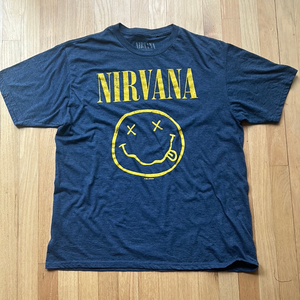 NIRVANA t SHIRT